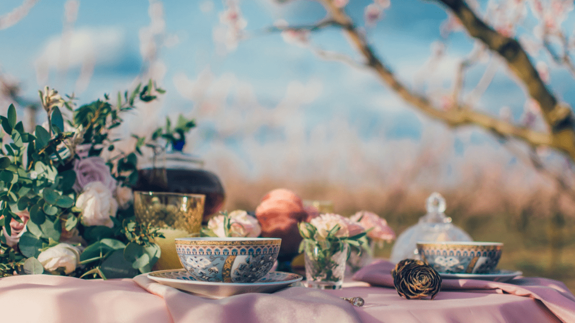 Garden Party with Rose